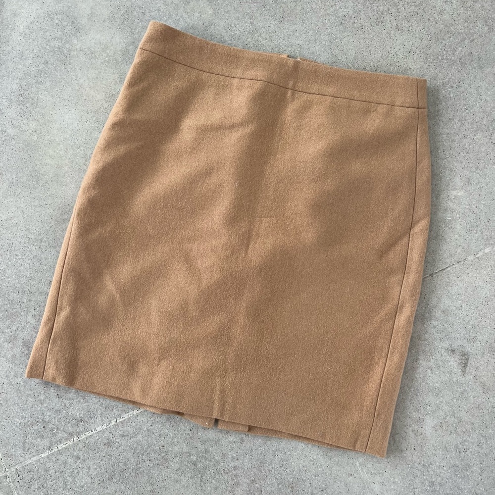 J Crew Camel Wool Pencil Skirt Sz 2P | Knee Length Career